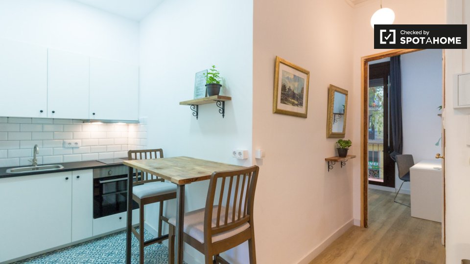 Apartment Barcelona, 2 beds, 42m² — photo 1
