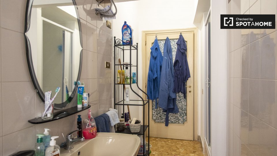 Double room Rome, 7 beds — photo 7