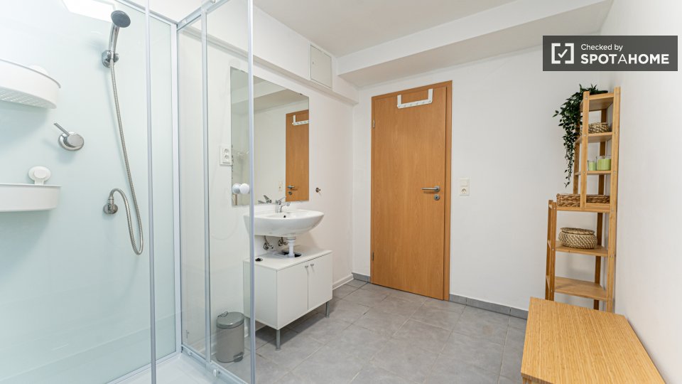 Double room Berlin, 14 beds, 232m² — photo 1