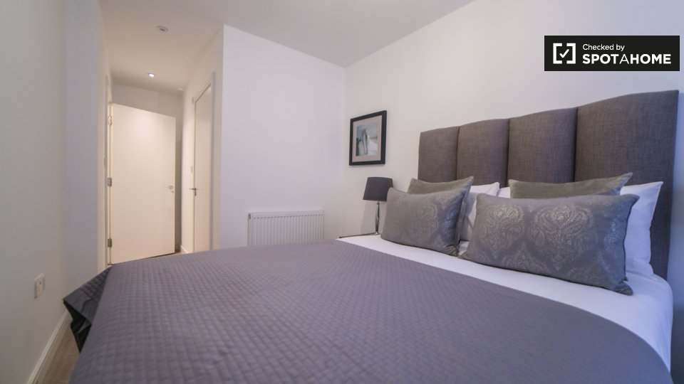 Apartment London, 2 beds — photo 15