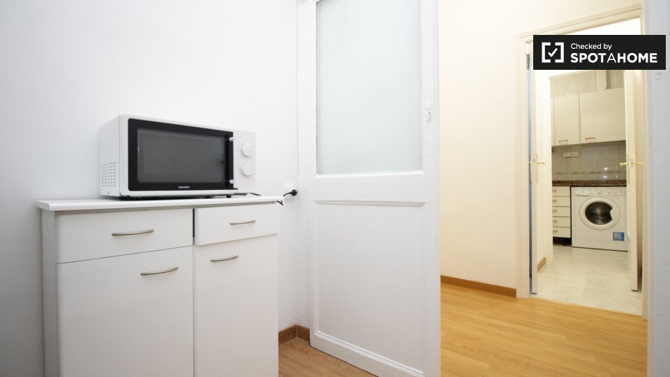 Double room Barcelona, 2 beds, 50m² — photo 17