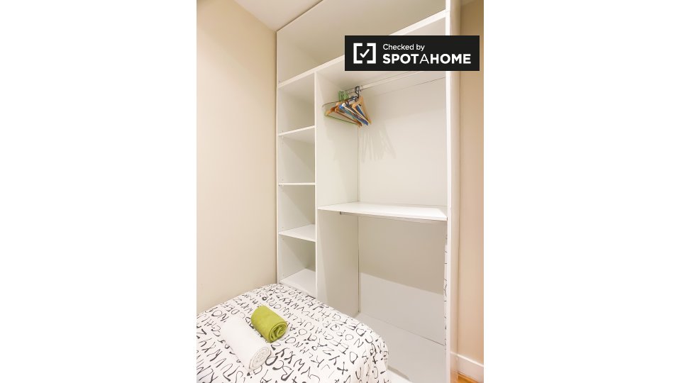 Apartment Lisbon, 2 beds — photo 15