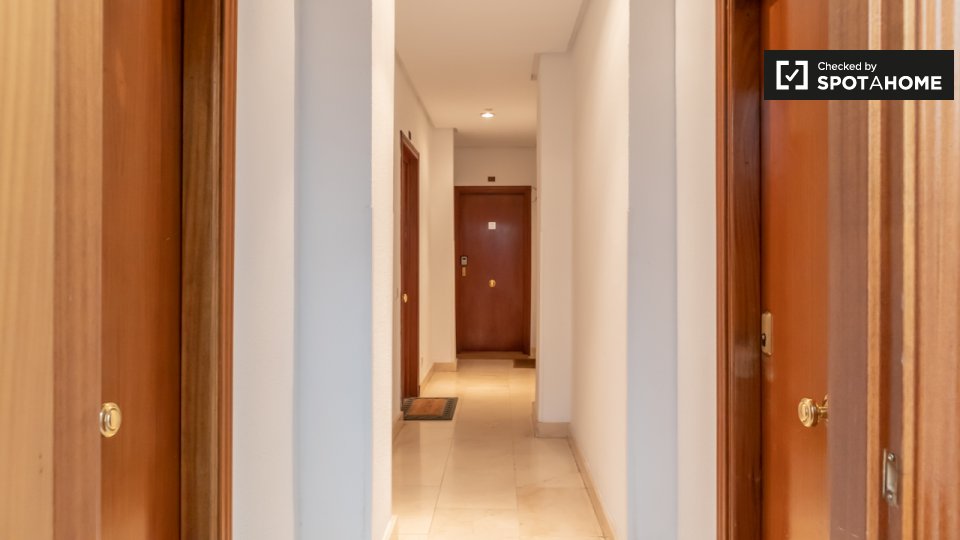 Apartment Madrid, 1 bed, 45m² — photo 17