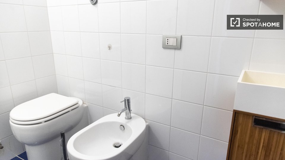 Double room Rome, 3 beds, 90m² — photo 54