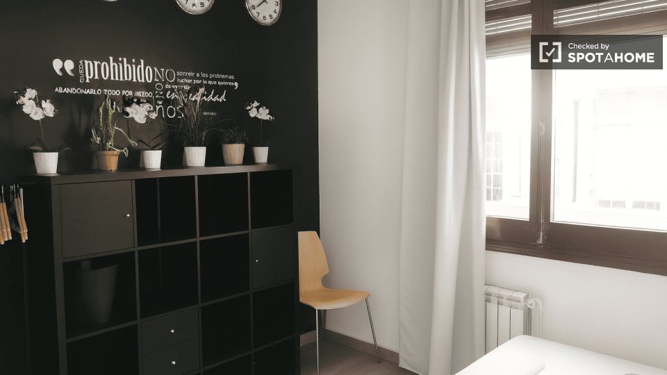 Double room Barcelona, 10 beds, 180m² — photo 31