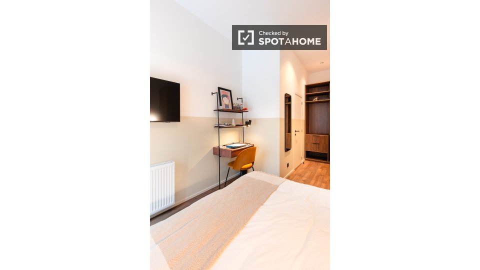Double room Brussels, 11 beds — photo 20
