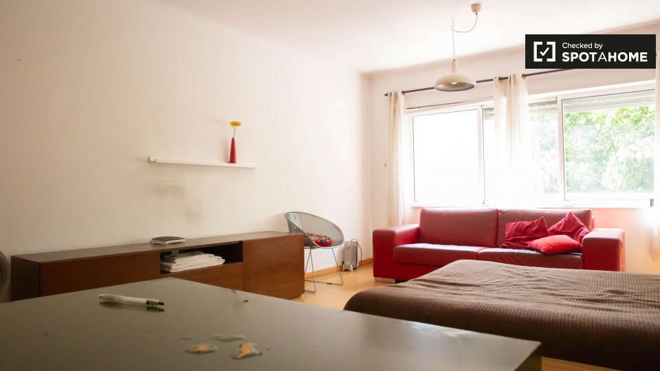Double room Lisbon, 4 beds, 130m² — photo 3
