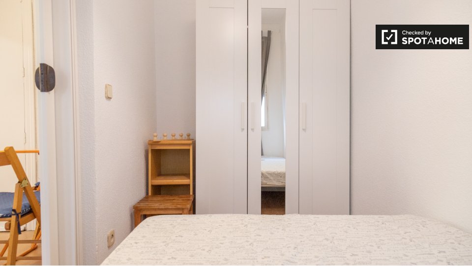 Apartment Madrid, 1 bed, 33m² — photo 4