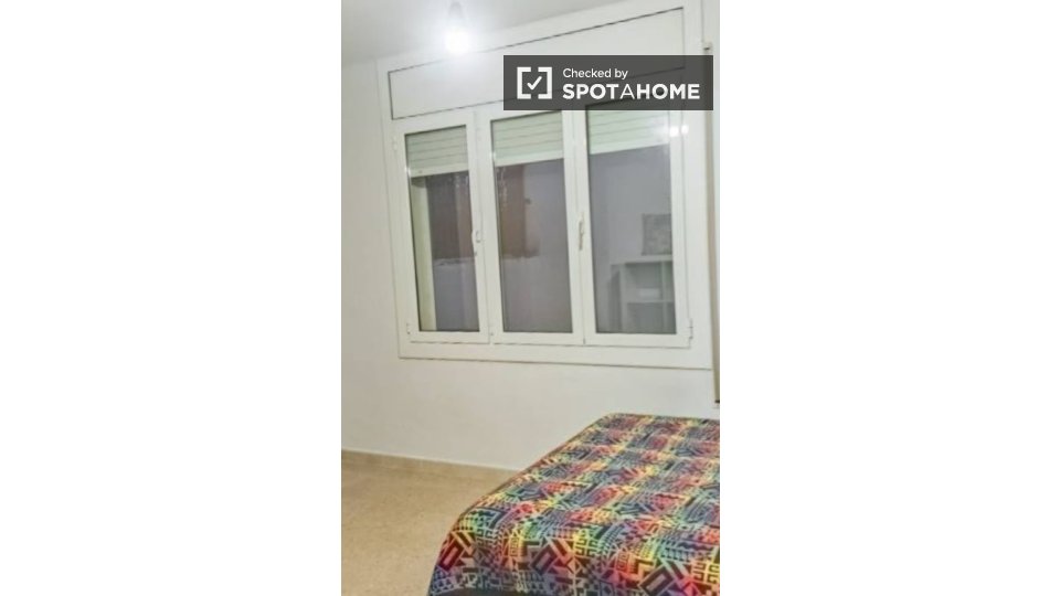 Double room Barcelona, 4 beds — photo 12