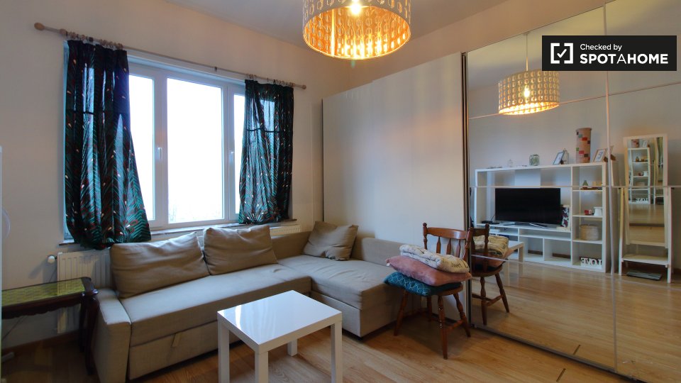 Apartment Brussels, 1 bed, 65m² — photo 1