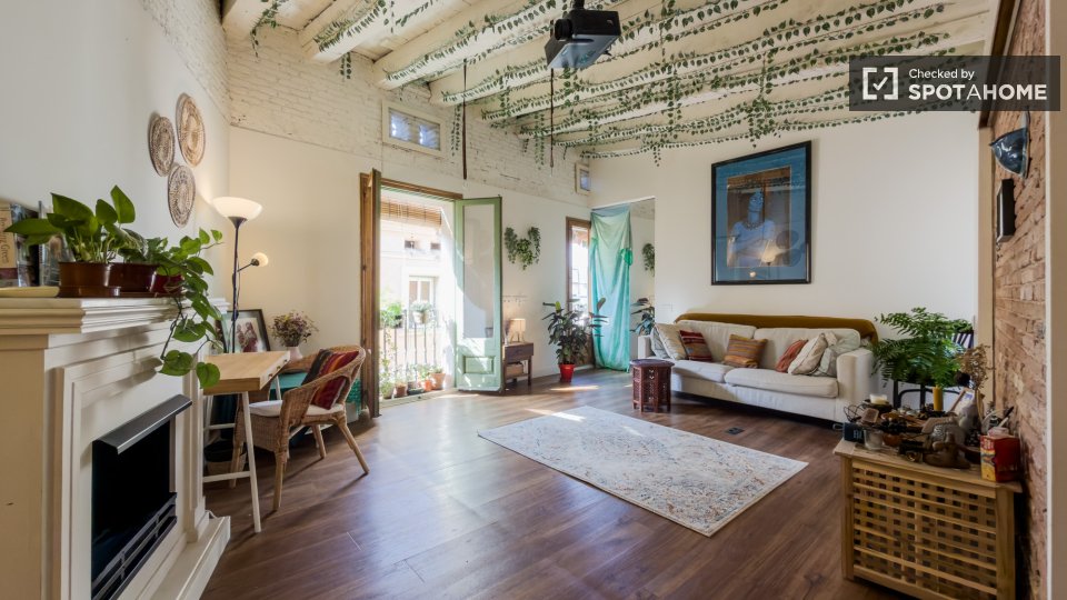 Double room Barcelona, 2 beds — photo 15