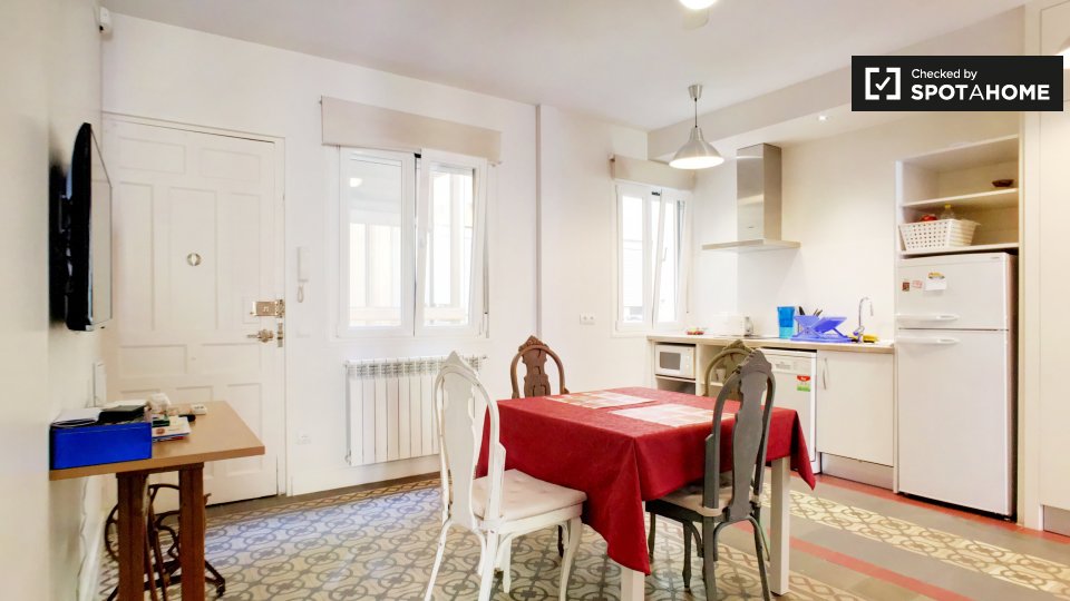 Apartment Madrid, 2 beds, 50m² — photo 1