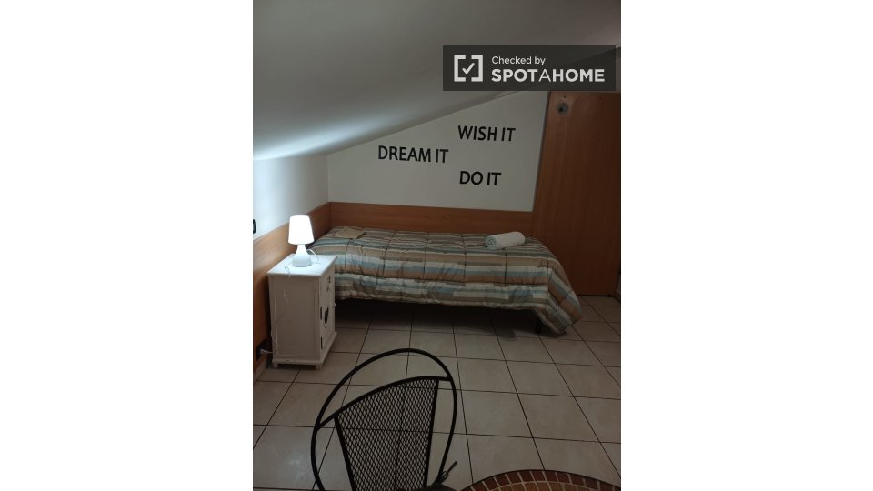 Double room Rome, 16 beds, 200m² — photo 40