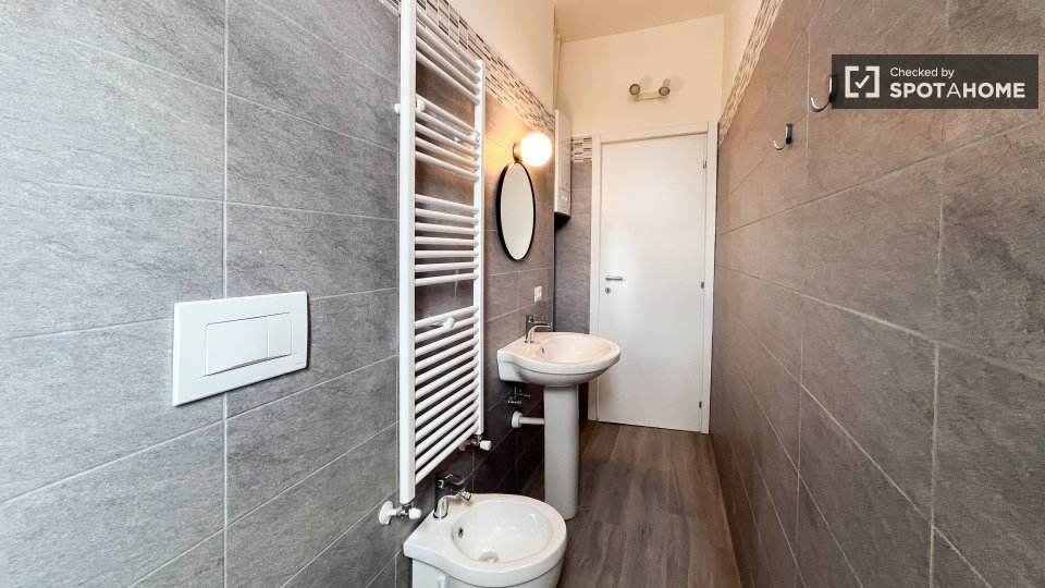 Double room Milan, 3 beds, 70m² — photo 58