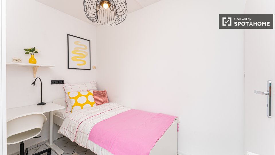 Double room Berlin, 14 beds, 232m² — photo 4