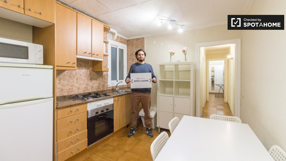 Apartment Barcelona, 2 beds — photo 13