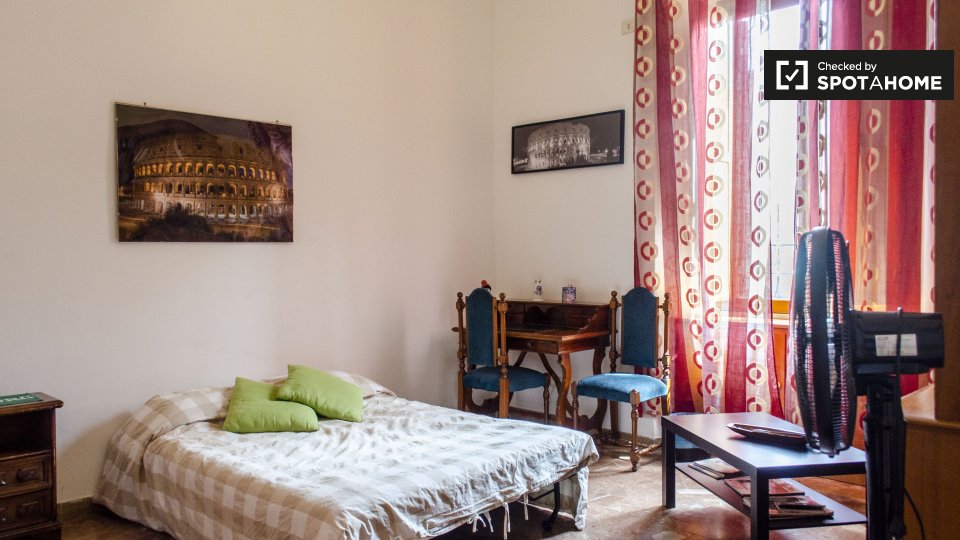 Apartment Rome, 1 bed, 75m² — photo 1