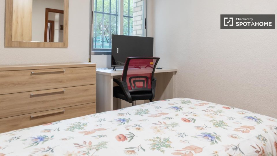 Double room Madrid, 4 beds — photo 2