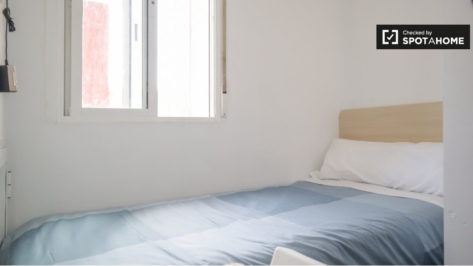 Double room Madrid, 5 beds — photo 2