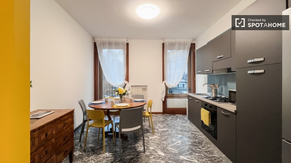 Double room Milan, 6 beds, 102m² — photo 3