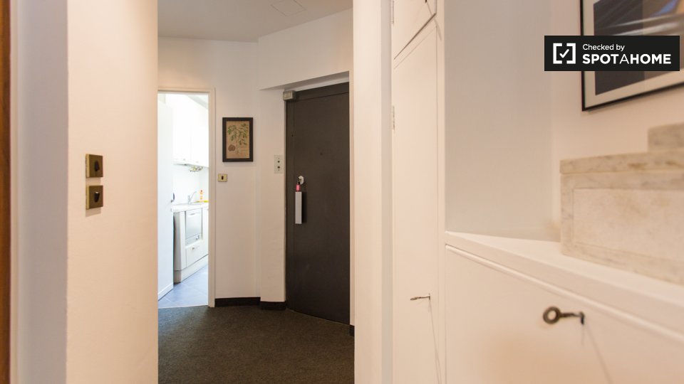 Apartment Milan, 1 bed, 60m² — photo 2