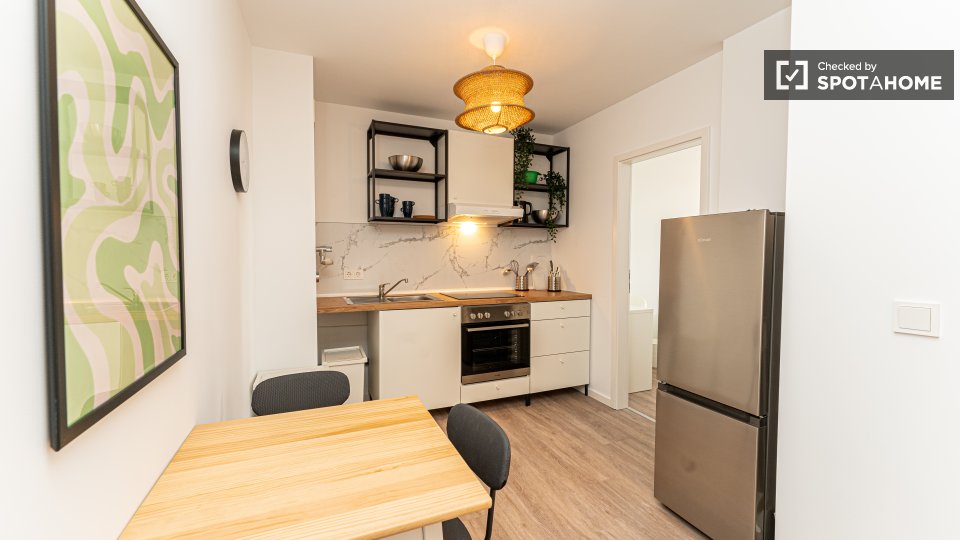 Double room Berlin, 4 beds, 60m² — photo 1