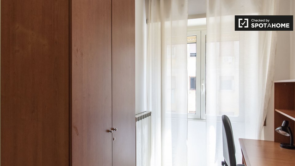 Double room Rome, 2 beds — photo 19