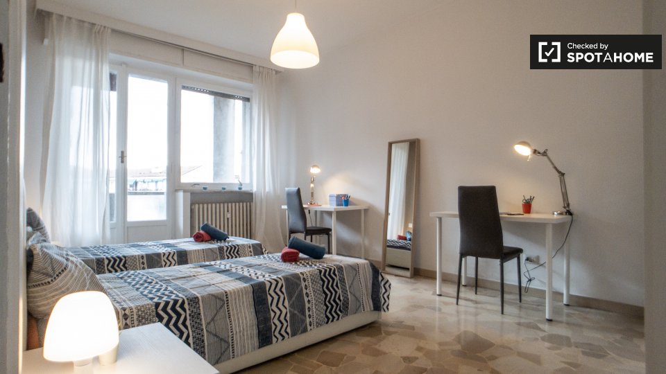 Double room Milan, 4 beds — photo 4