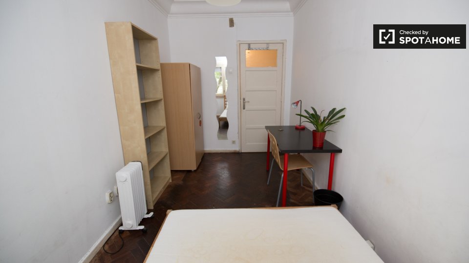 Double room Lisbon, 7 beds, 100m² — photo 4