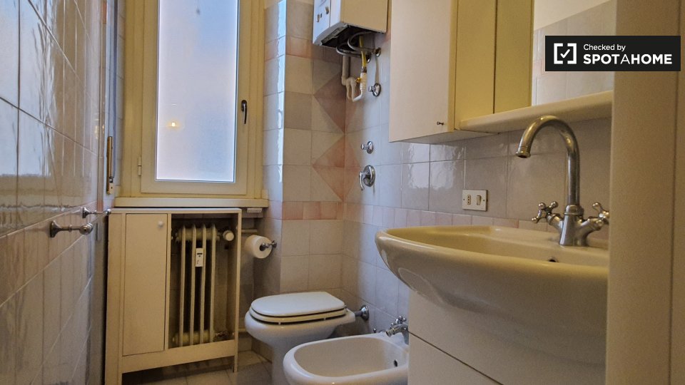 Double room Milan, 3 beds — photo 15
