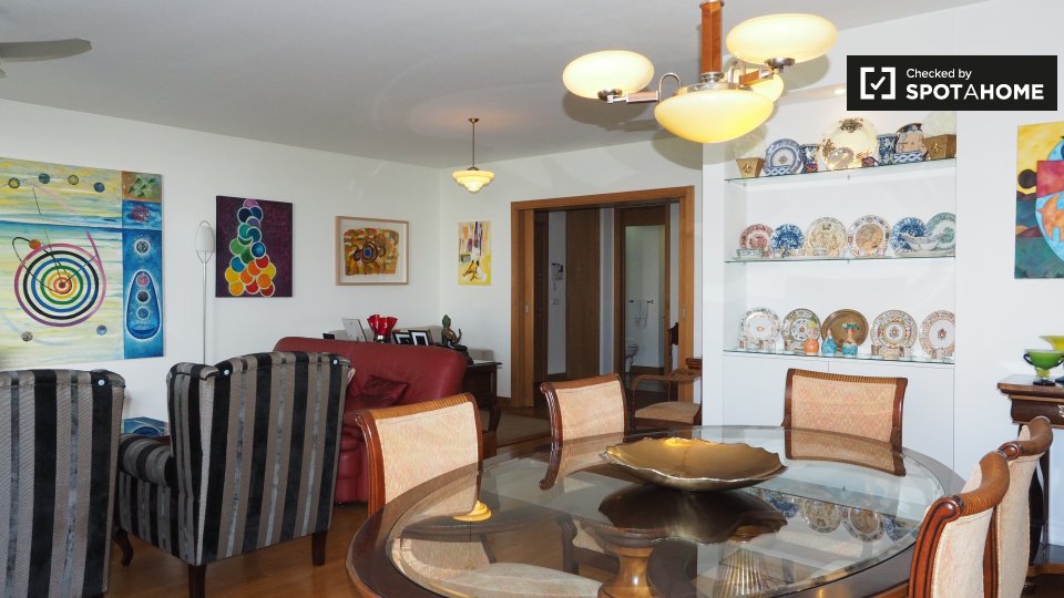 Double room Lisbon, 2 beds, 165m² — photo 7