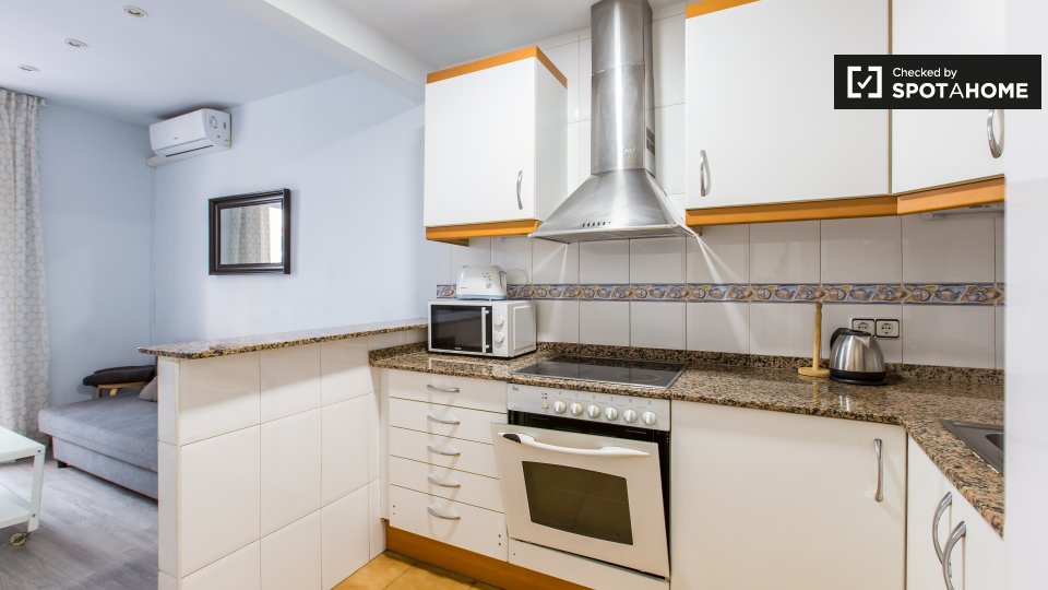 Apartment Barcelona, 3 beds, 60m² — photo 6