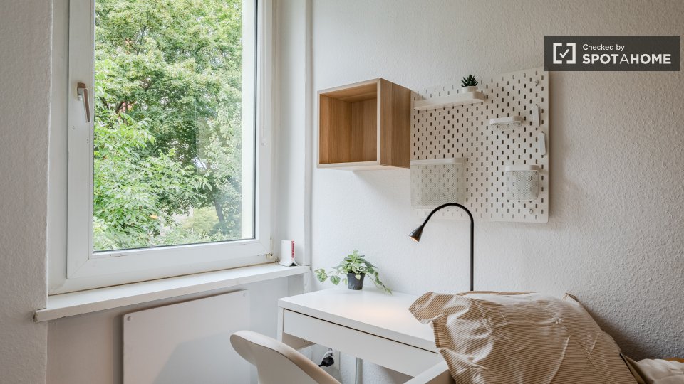 Double room Berlin, 5 beds, 86m² — photo 15