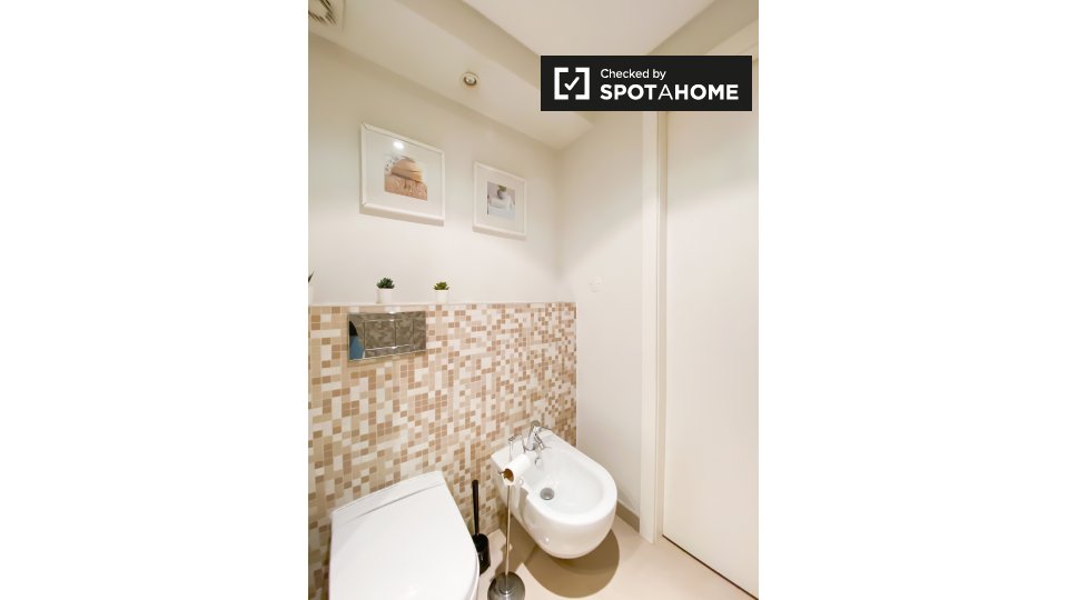 Apartment Lisbon, 1 bed, 70m² — photo 16