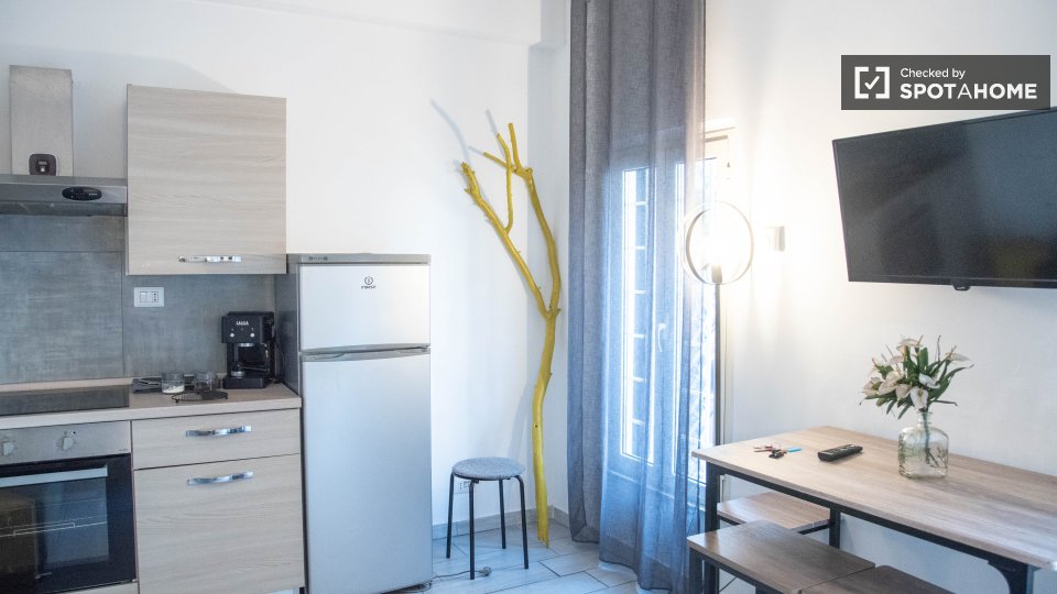 Apartment Rome, 4 beds, 60m² — photo 19