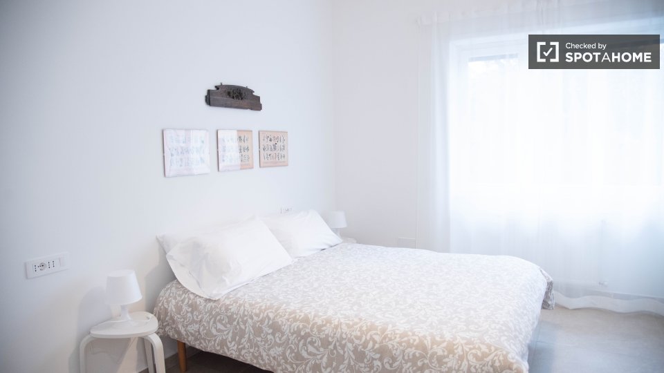Double room Rome, 2 beds — photo 10