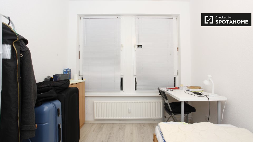 Double room Berlin, 4 beds, 89m² — photo 18