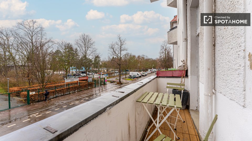 Double room Berlin, 6 beds, 101m² — photo 15