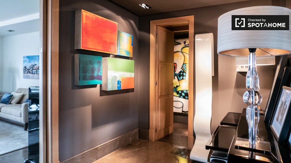 Double room Madrid, 5 beds, 200m² — photo 15