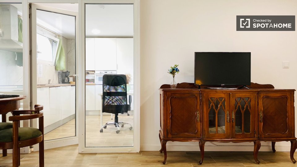 Apartment Lisbon, 1 bed — photo 5