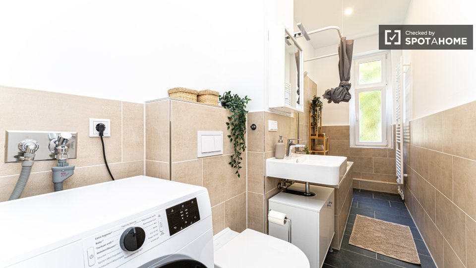 Double room Berlin, 4 beds, 57m² — photo 18