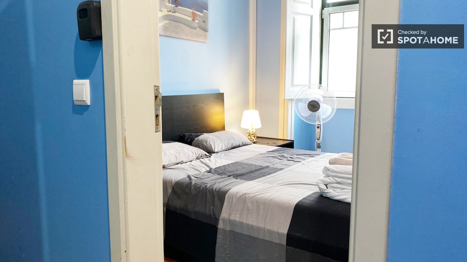 Double room Lisbon, 5 beds, 110m² — photo 34