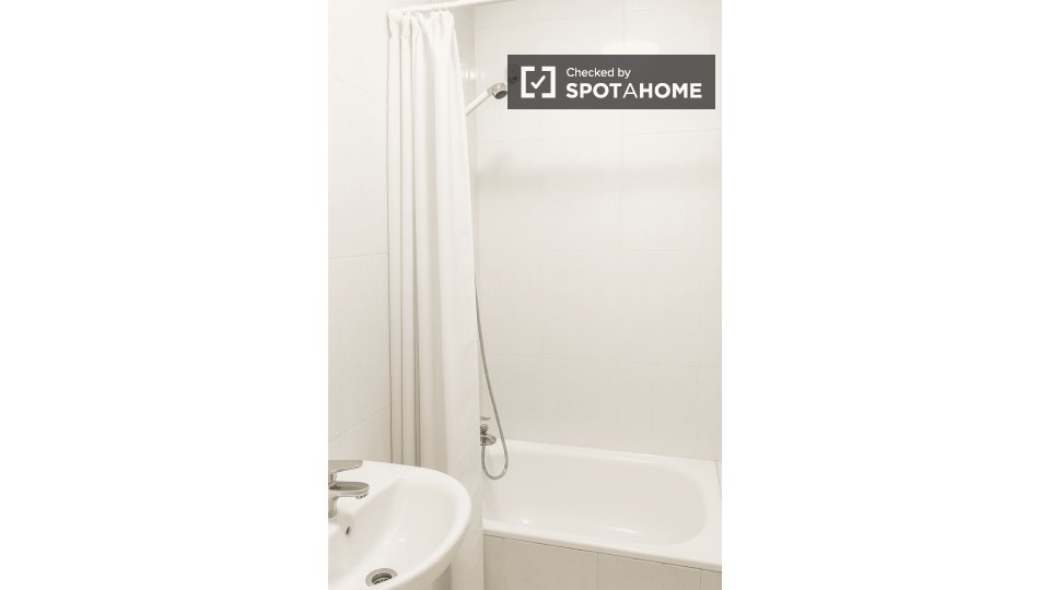 Double room Barcelona, 10 beds, 180m² — photo 46