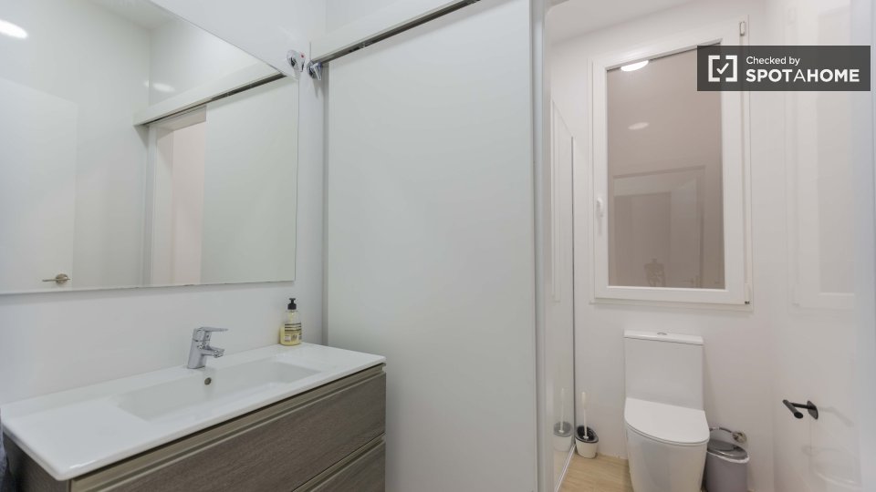 Double room Valencia, 5 beds — photo 9