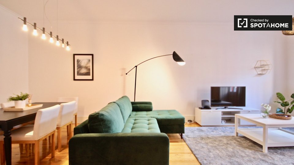 Apartment Lisbon, 2 beds, 75m² — photo 3