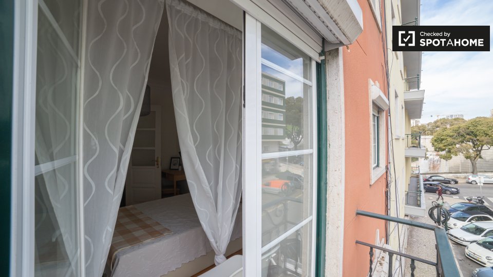 Double room Lisbon, 6 beds, 150m² — photo 7