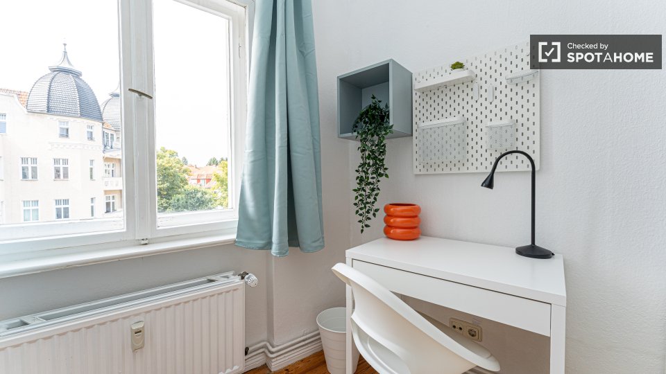 Double room Berlin, 4 beds, 90m² — photo 13