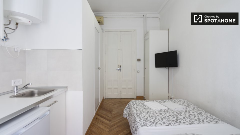 Apartment mono Madrid, 19m² — photo 6