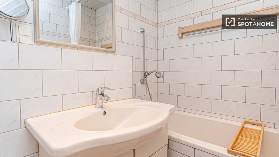 Double room Berlin, 7 beds, 115m² — photo 5