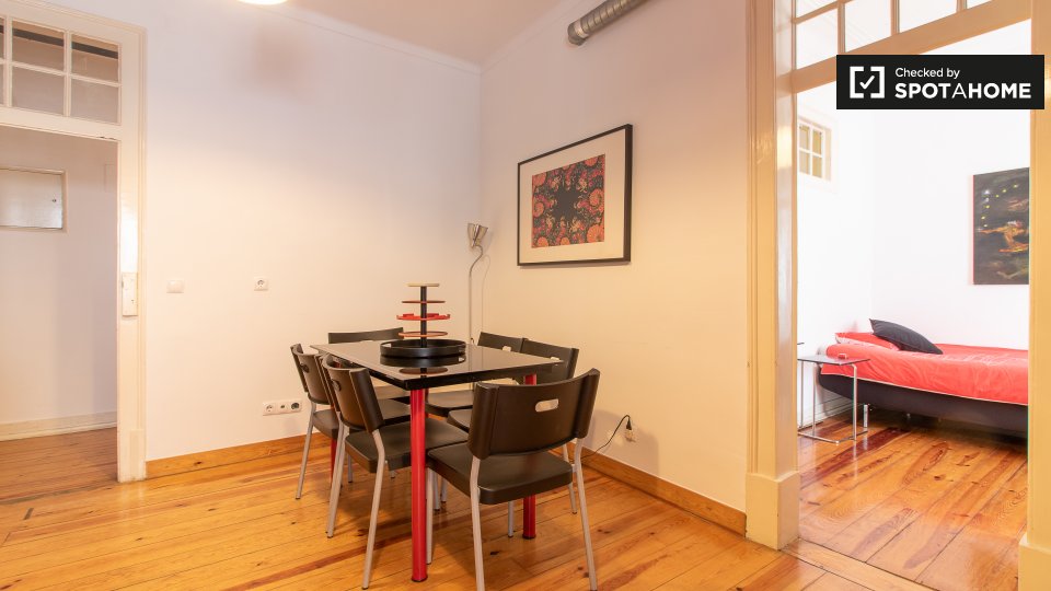 Apartment Lisbon, 2 beds, 100m² — photo 7